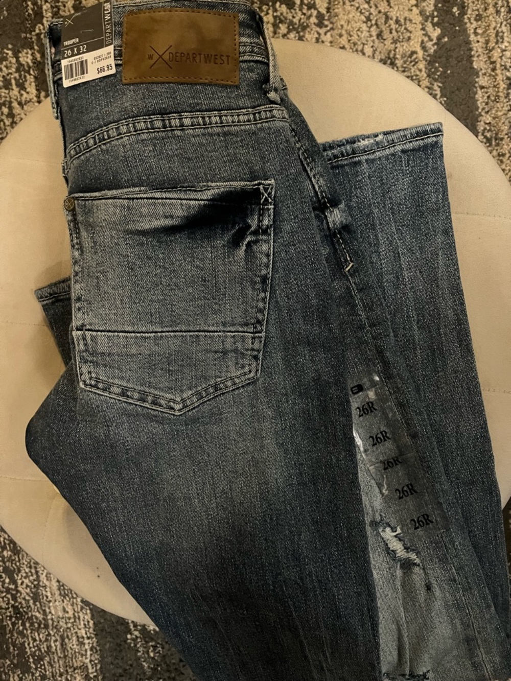 Men’s buckle jeans